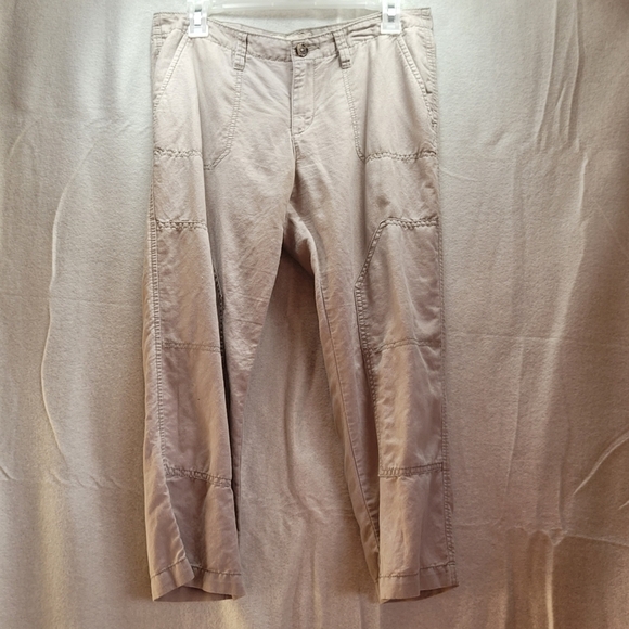 Old Navy Pants - Old Navy Women's Linen Blend Capris Size 8 Beige Color